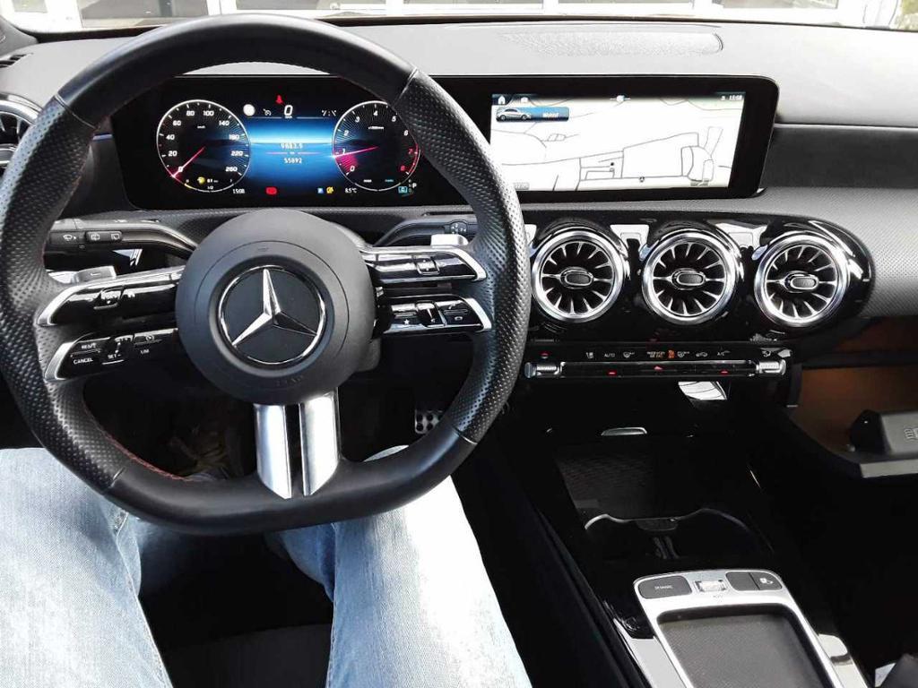 Mercedes-Benz A 180 2024