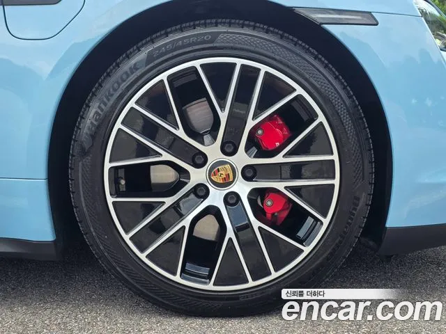 Porsche Taycan 2020
