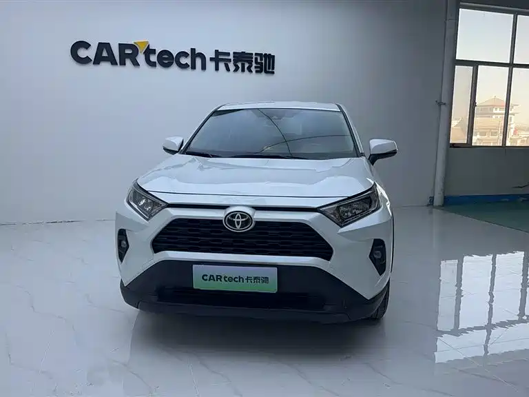 Toyota RAV4 2024