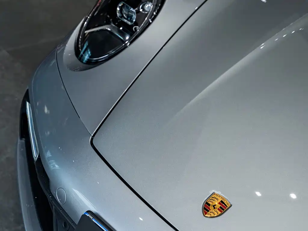 Porsche 911 2023