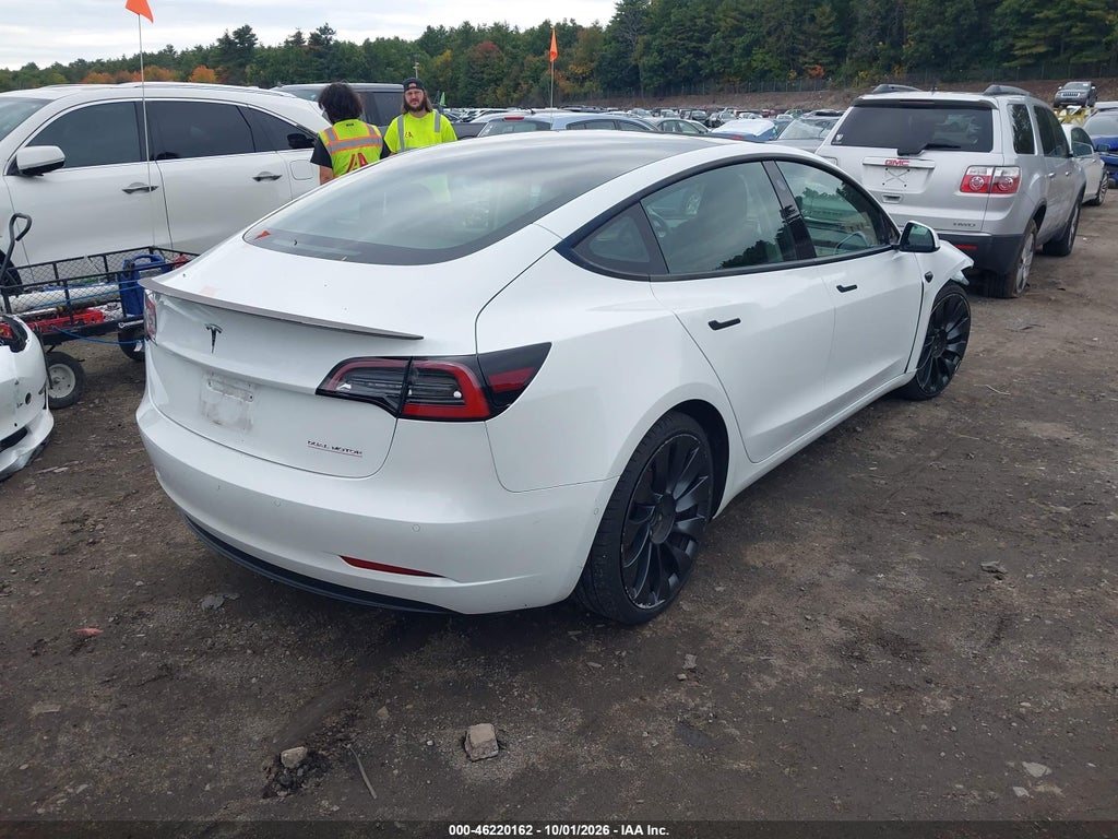 Tesla Model 3 2022