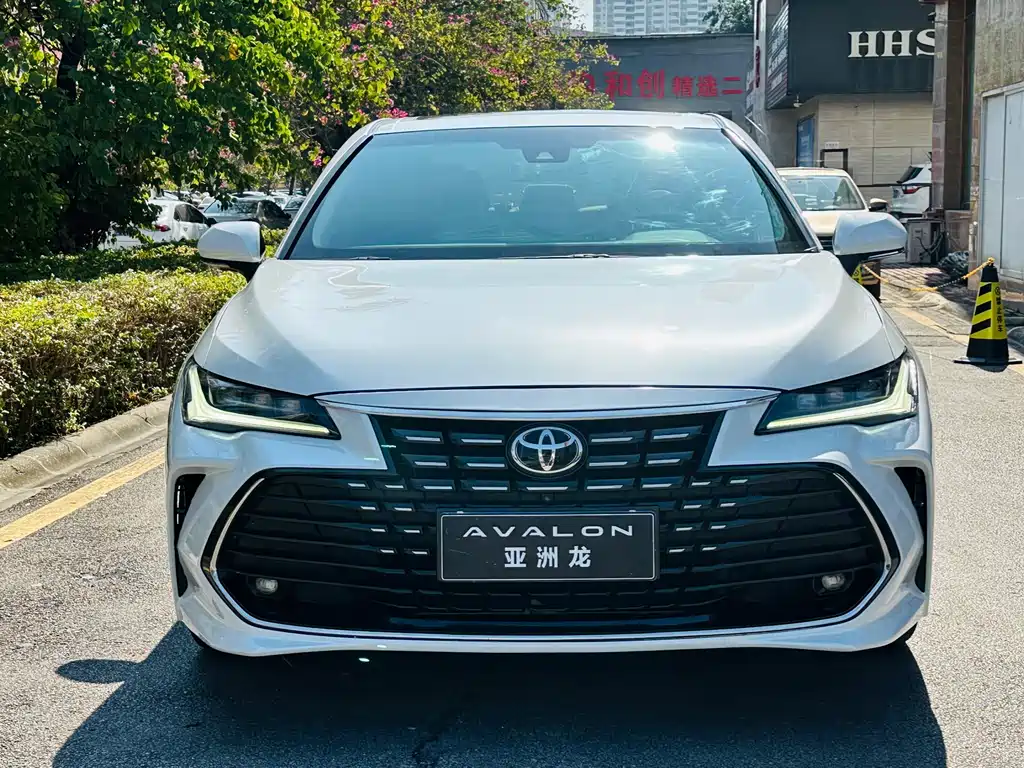 Toyota Avalon 2022
