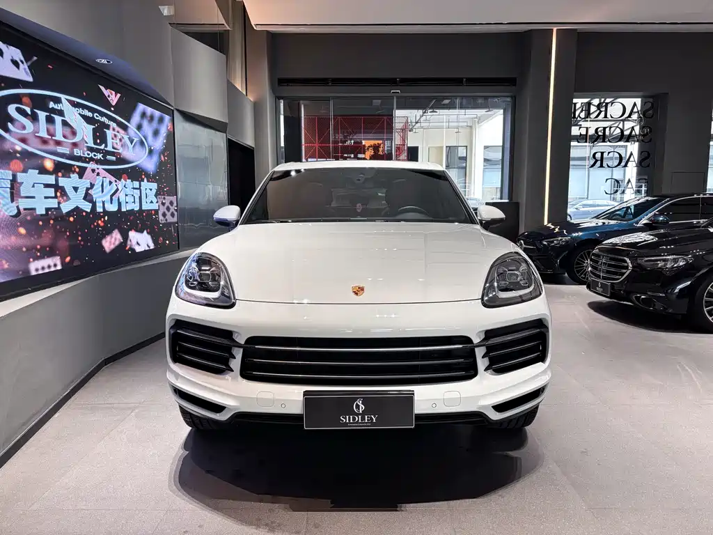 Porsche Cayenne 2022