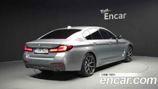 BMW 5 серии 2023