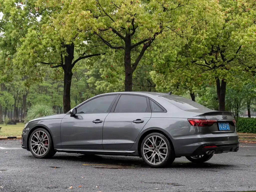 Audi S4 2023