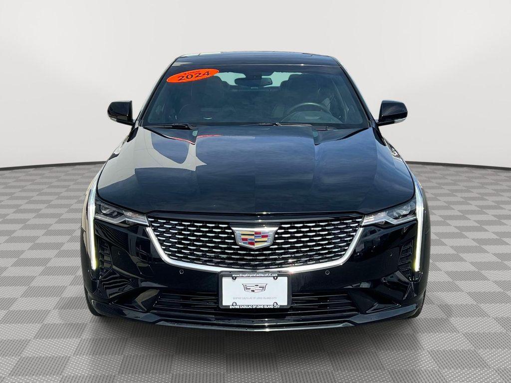 Cadillac CT4 2025