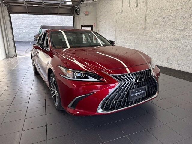 Lexus ES 2024