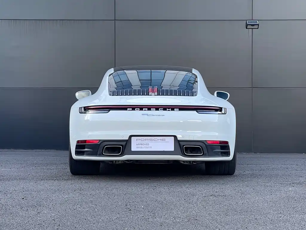 Porsche 911 2024
