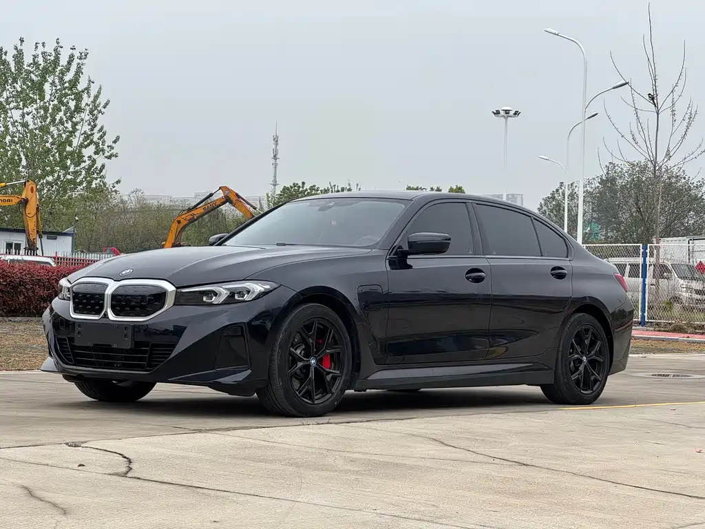 BMW i3 2023