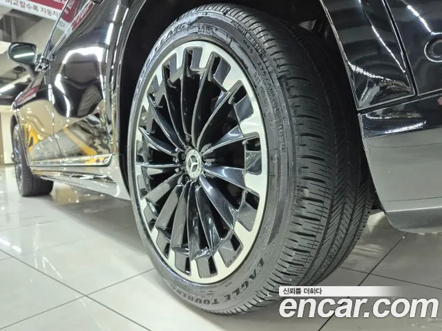 Mercedes-Benz EQS 2023