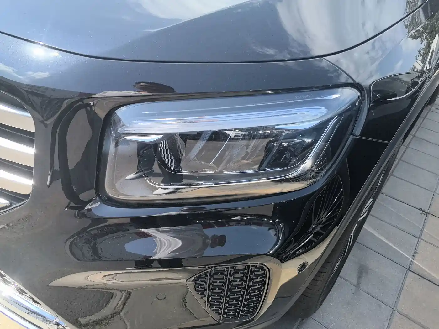 Mercedes-Benz GLB 2024