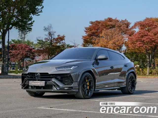 Lamborghini Urus 2024