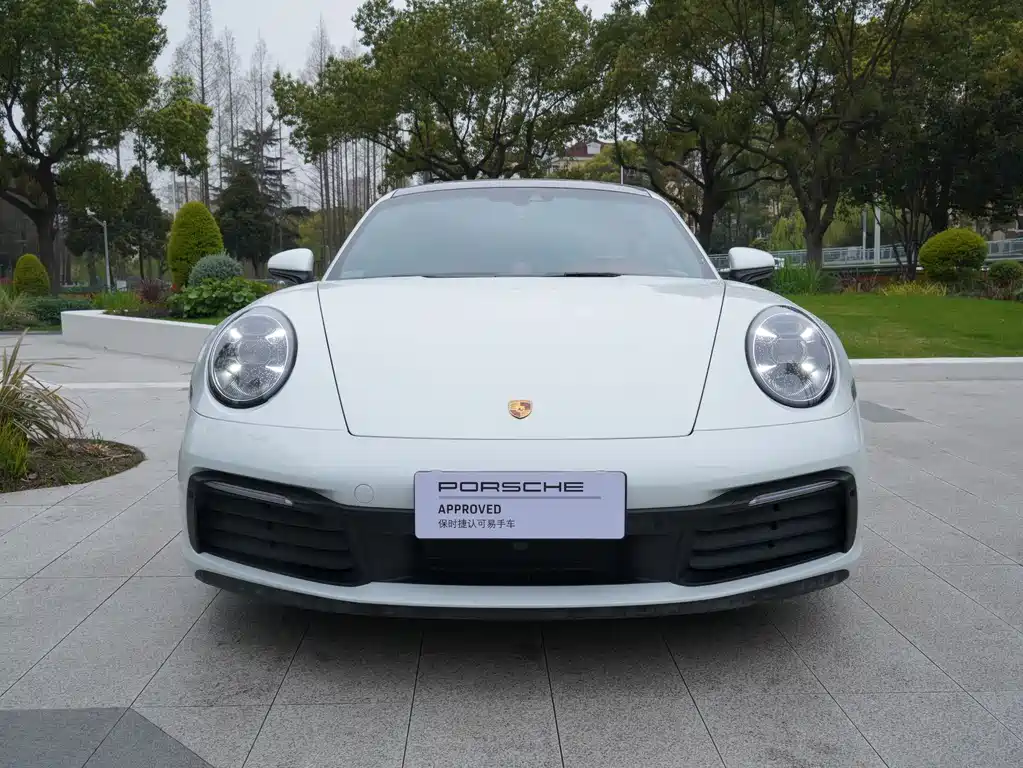 Porsche 911 2023
