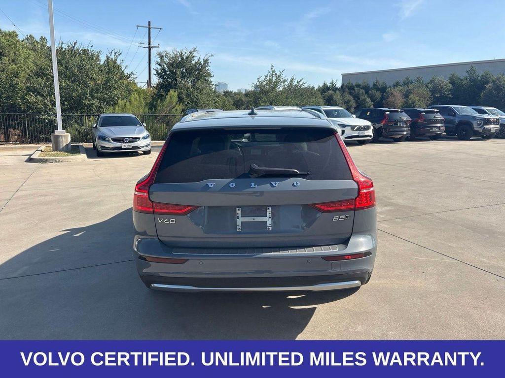 Volvo V60 Cross Country 2024