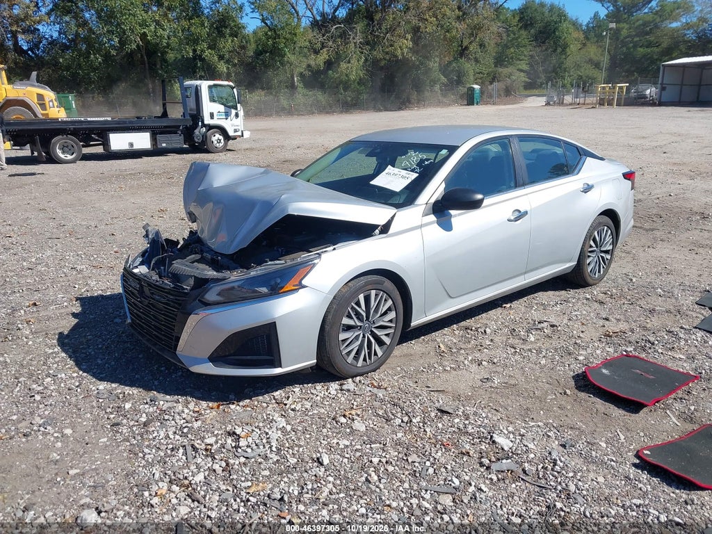 Nissan Altima 2024