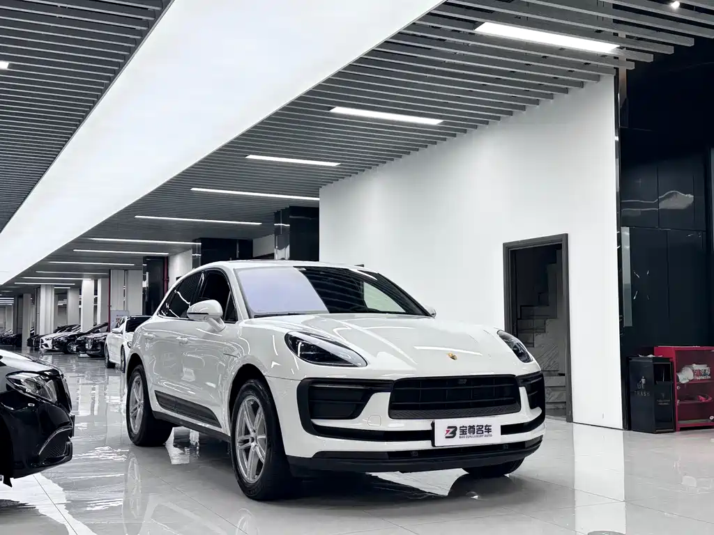 Porsche Macan 2022