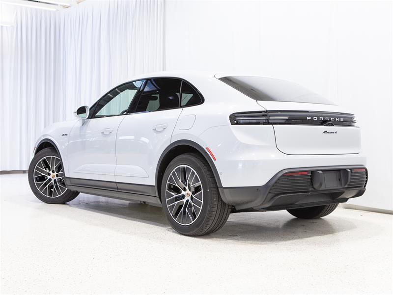 Porsche Macan 2025