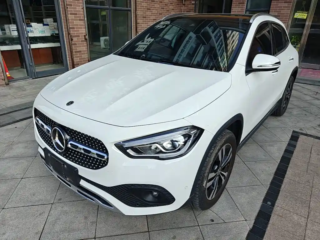 Mercedes-Benz GLA 2023