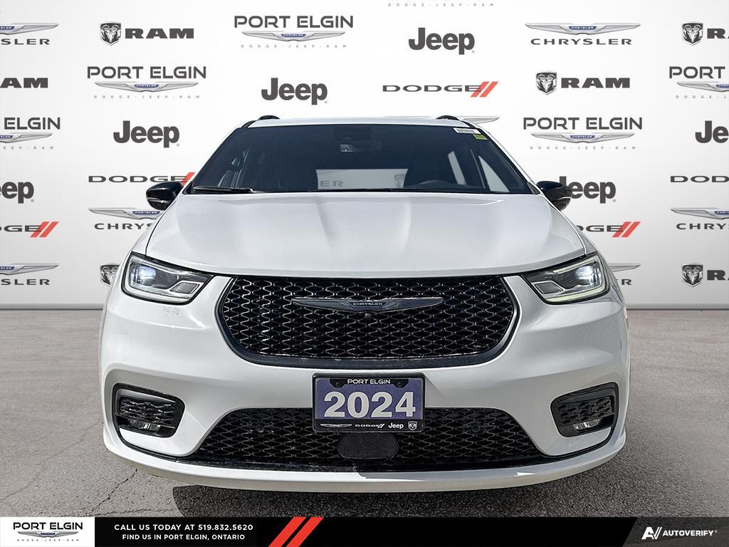 Chrysler Pacifica 2024