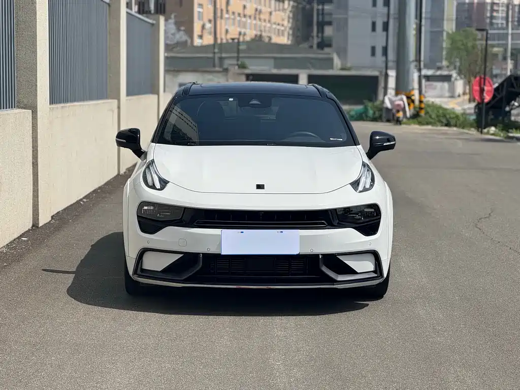 Lynk & Co 02 2023