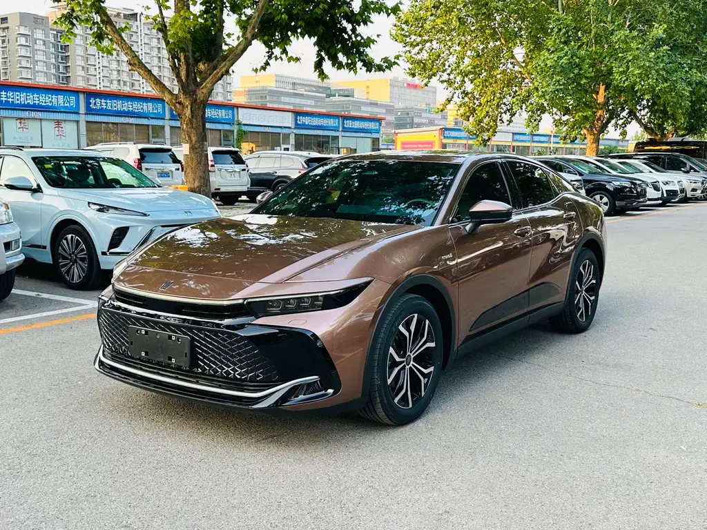 Toyota Crown 2024