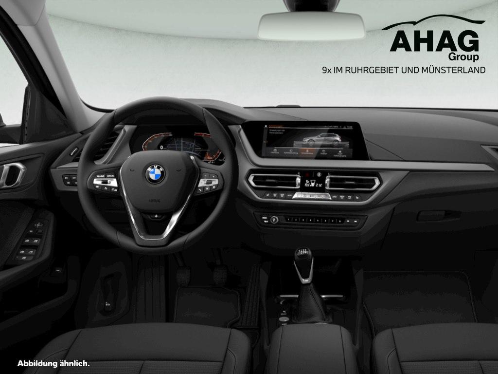 BMW 118 2021