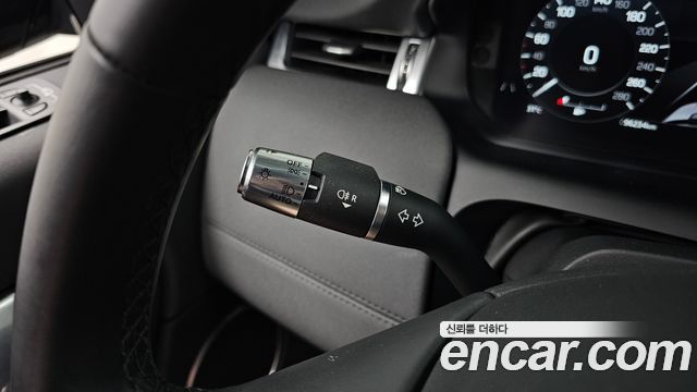 Land Rover Discovery Sport 2021
