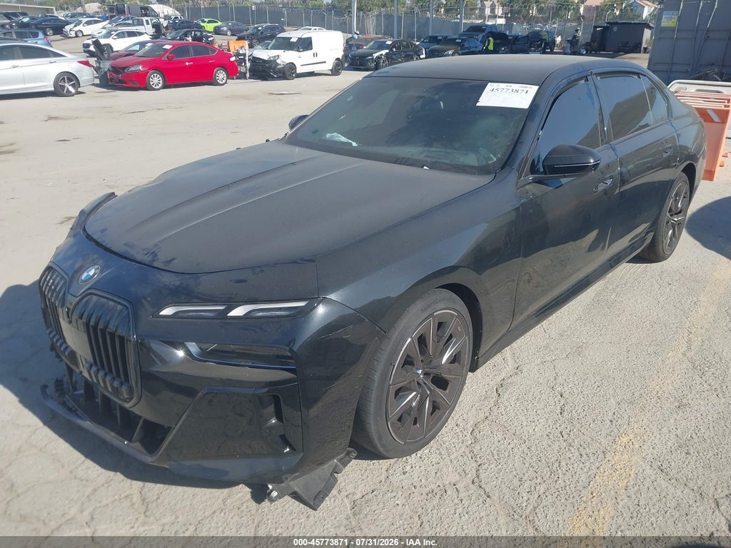 BMW 740 2025