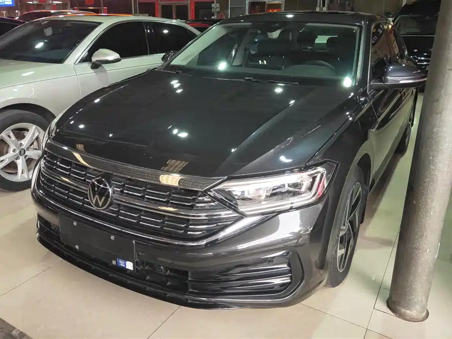 Volkswagen Jetta 2023