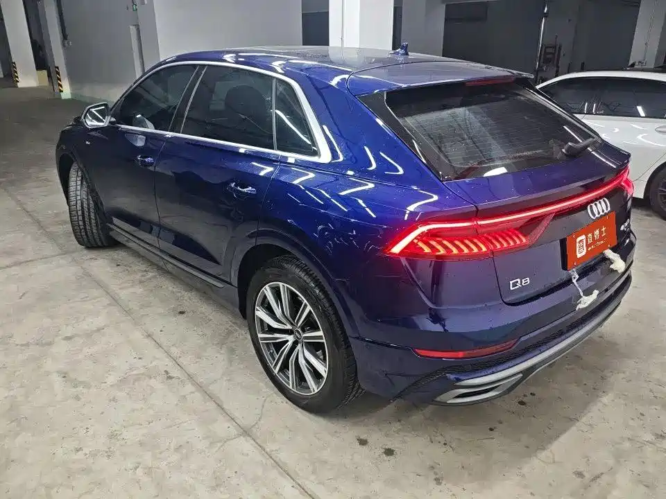 Audi Q8 2022