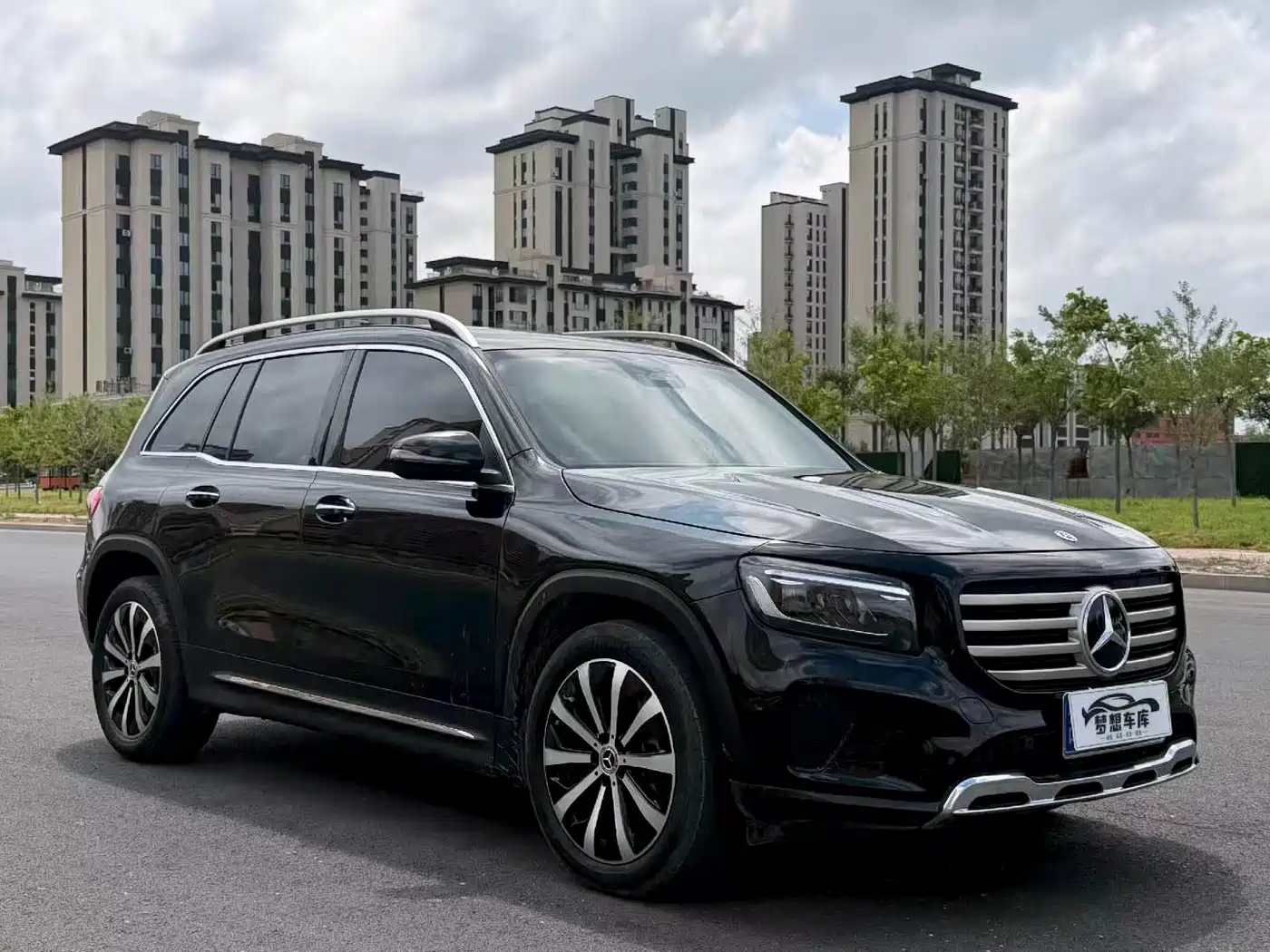 Mercedes-Benz GLB 2025