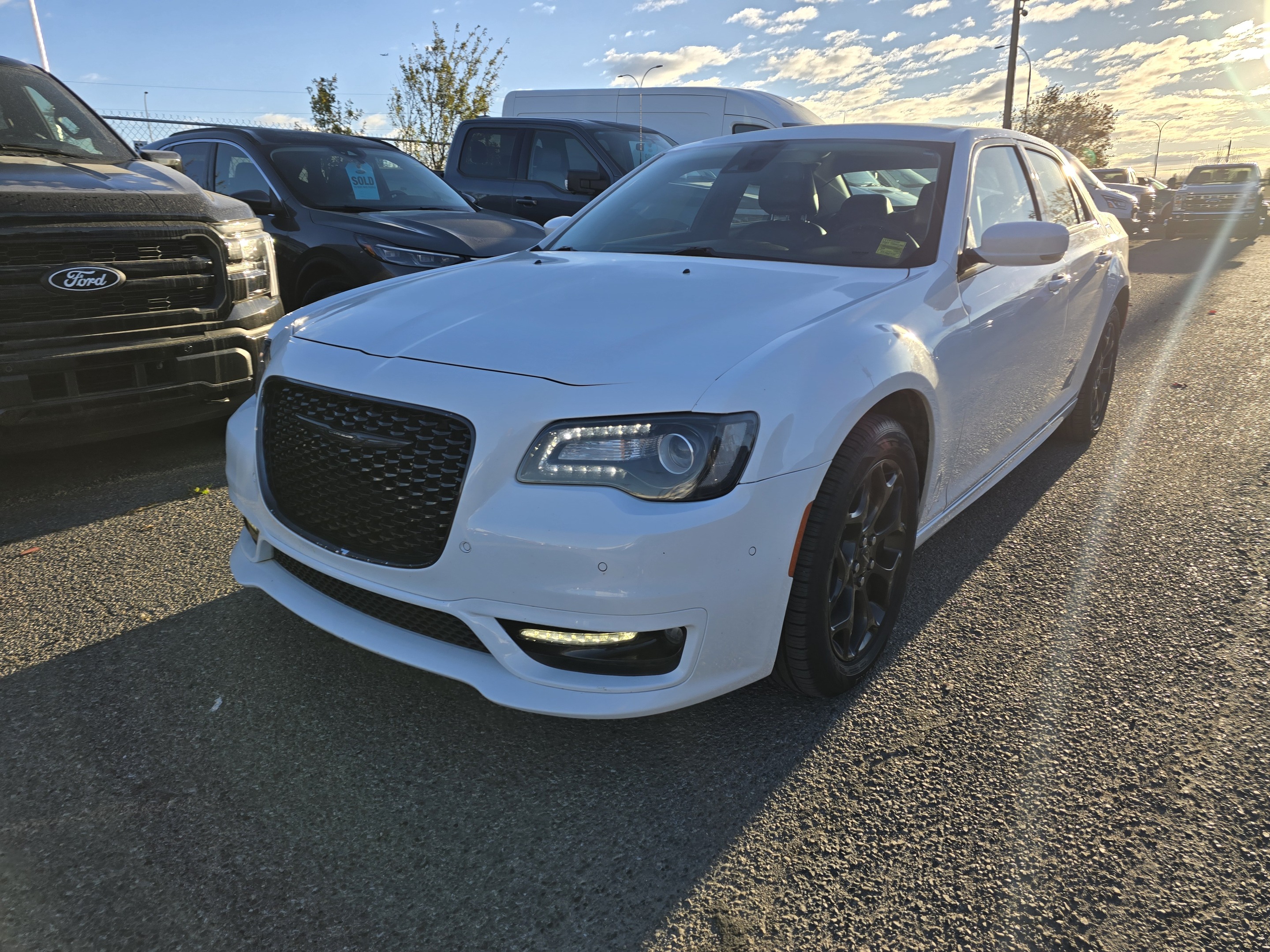 Chrysler 300 2022