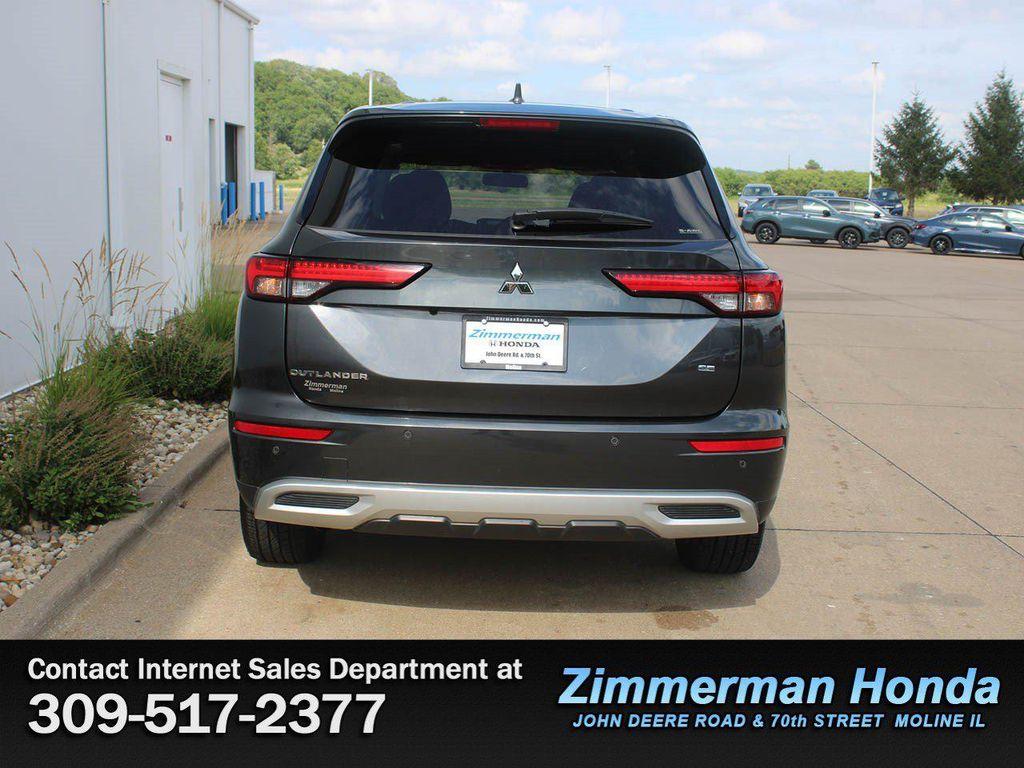 Mitsubishi Outlander 2024