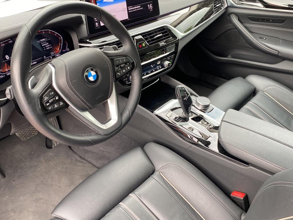 BMW 530 2023
