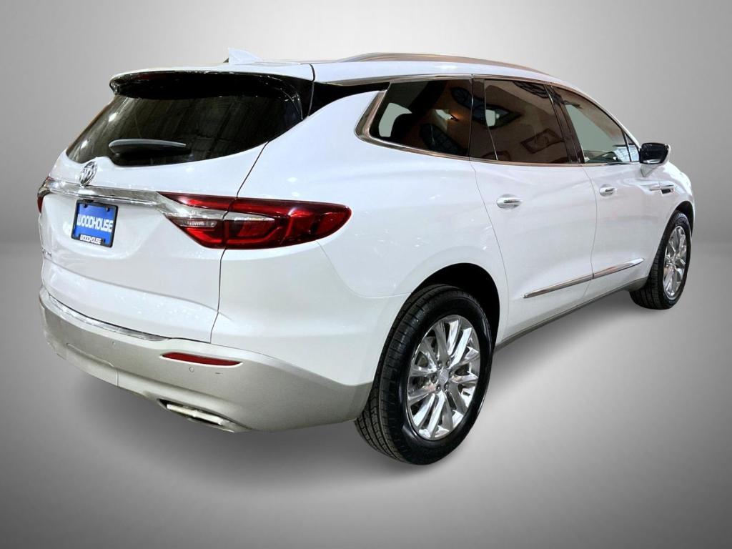 Buick Enclave 2021