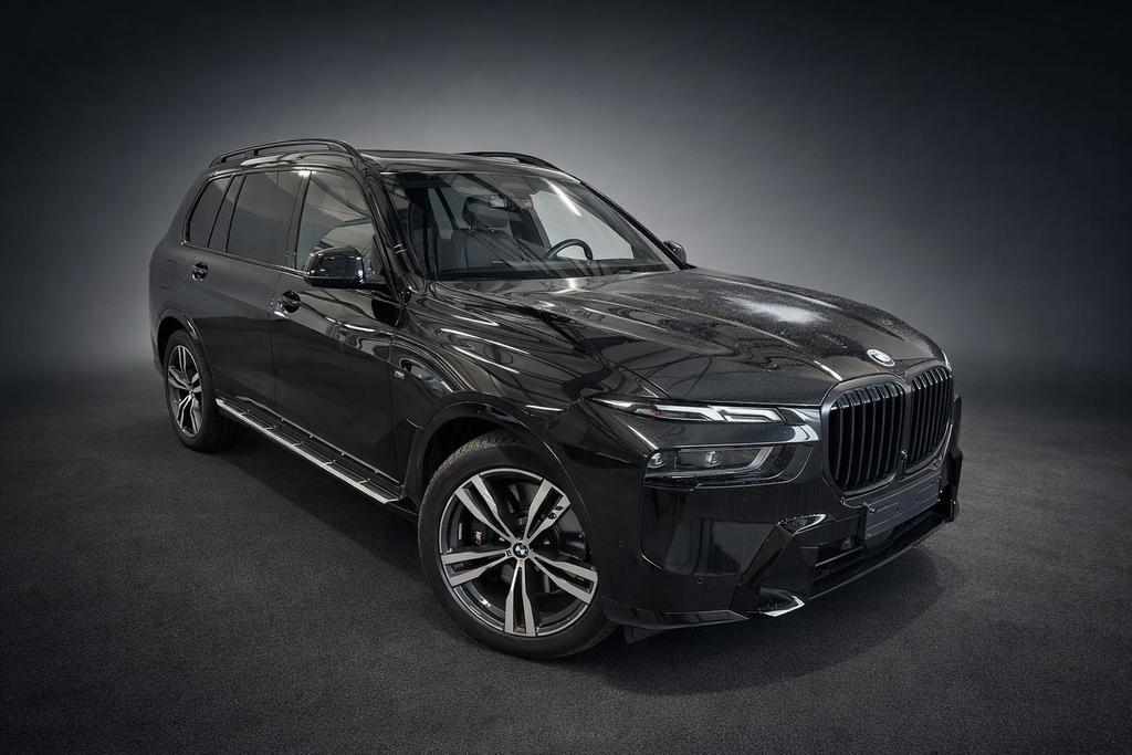 BMW X7 2024