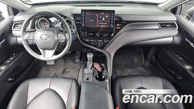 Toyota Camry 2023
