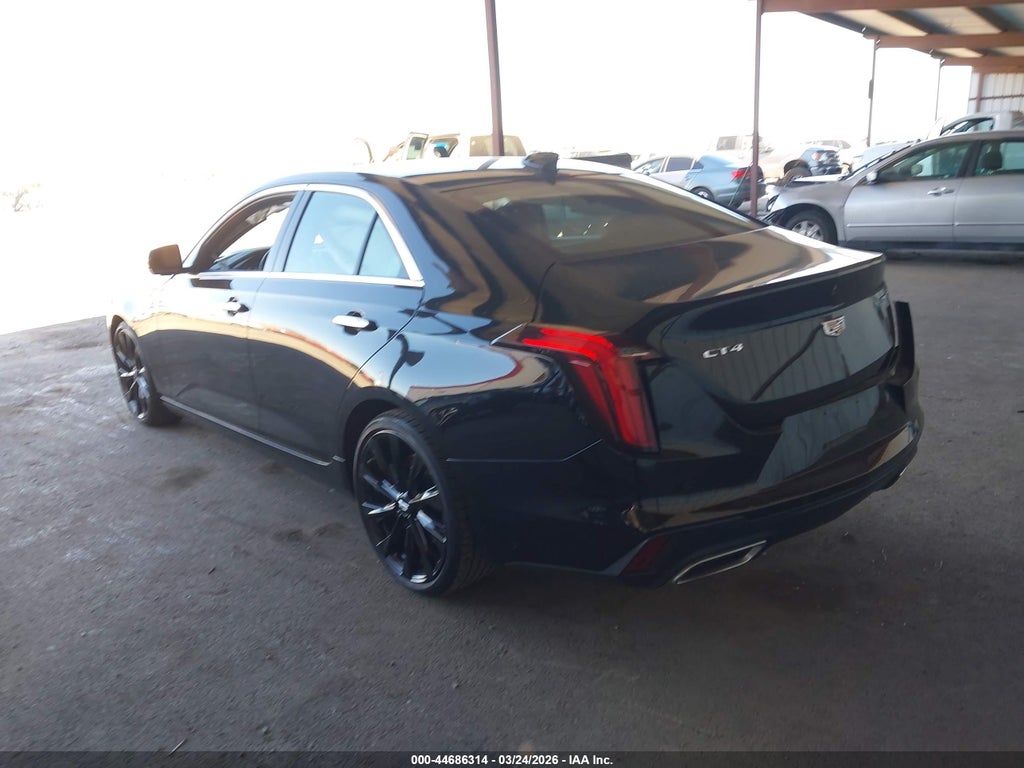 Cadillac CT4 2021
