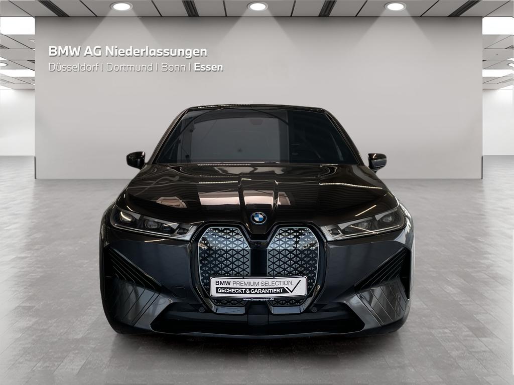 BMW iX 2023