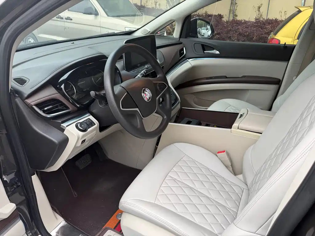 Buick GL8 2021