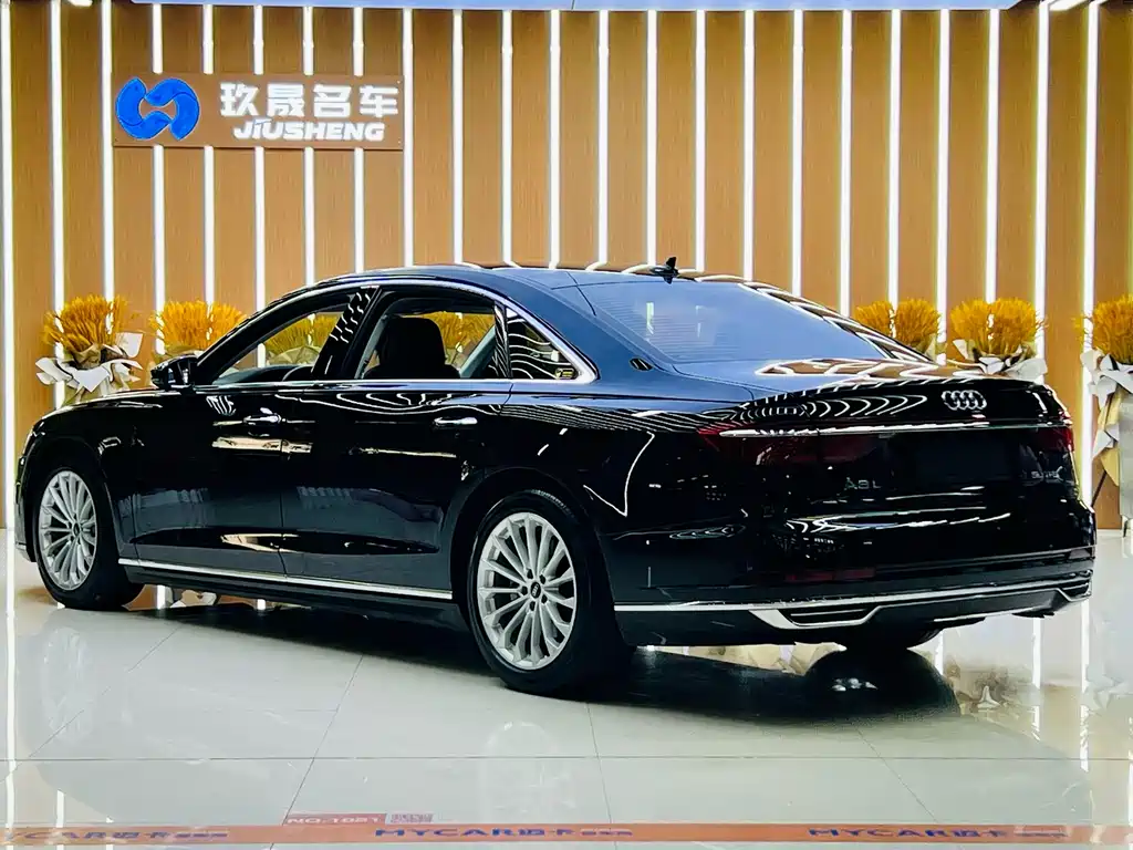 Audi A8 2022