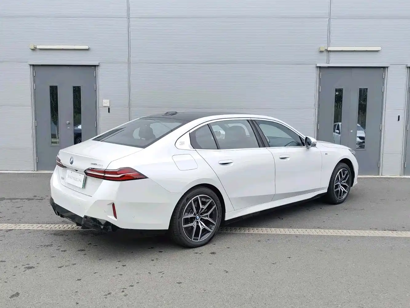 BMW i5 2025