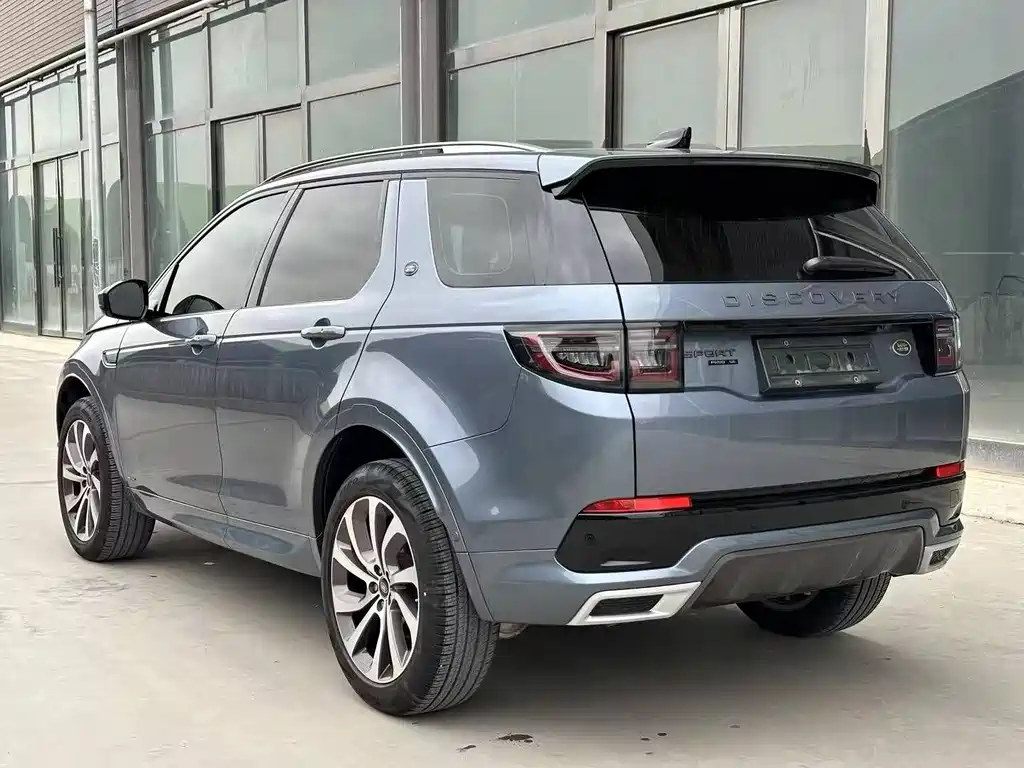 Land Rover Discovery Sport 2021