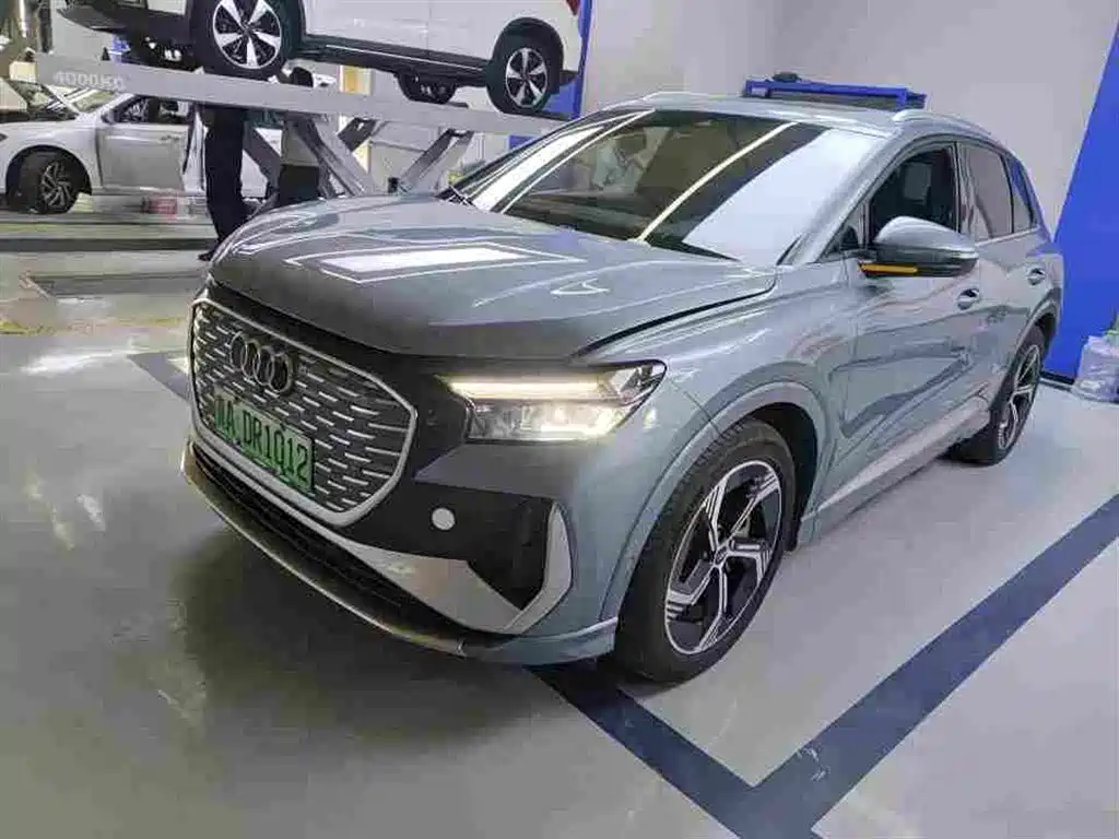 Audi Q4 e-tron 2023