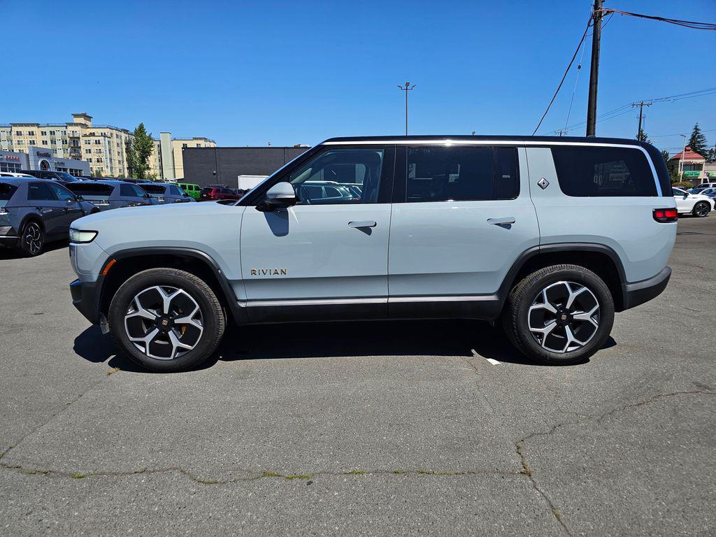 Rivian R1S 2023