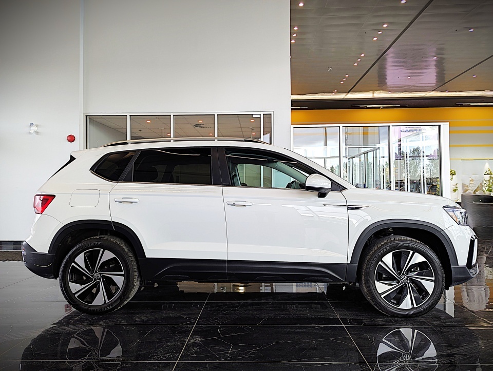 Volkswagen Taos 2024
