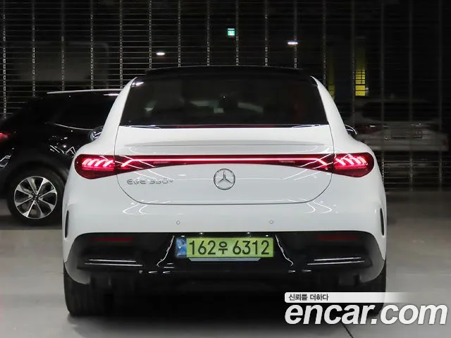 Mercedes-Benz EQE 2024
