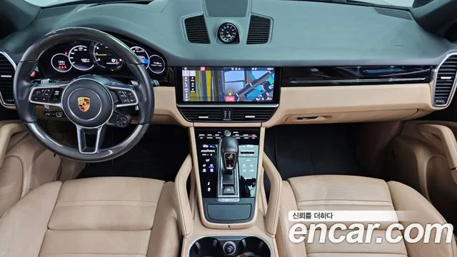 Porsche Cayenne 2021