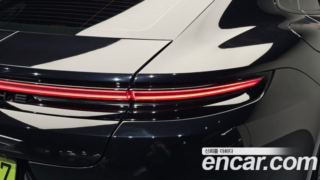 Porsche Panamera 2025
