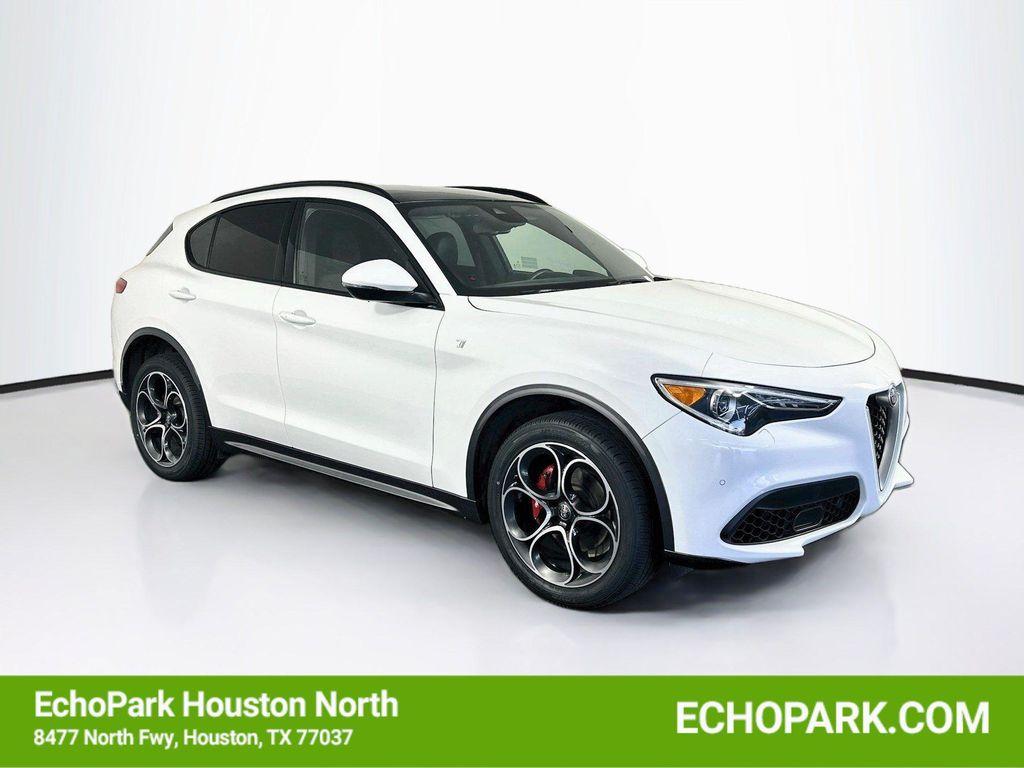 Alfa Romeo Stelvio 2023